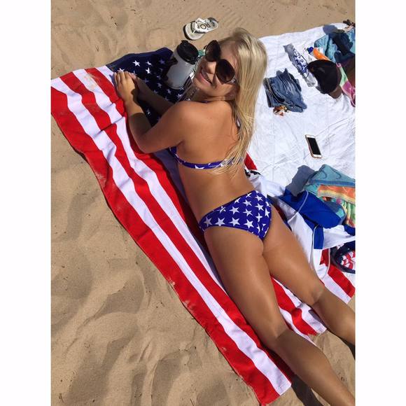 Meet your Posher, Kenzie - Picture 1 of 1